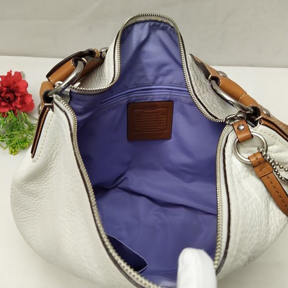 Coach White Pebbled Leather Zipper Closure Hobo Shoulder Bag - Picture 9 of 16